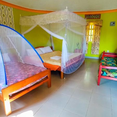 Crater Bay Cottages Kabale Exterior photo