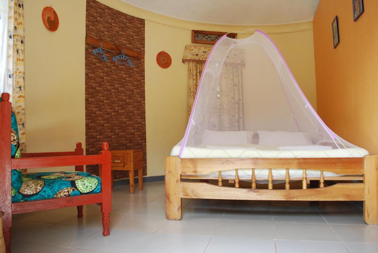 Crater Bay Cottages Kabale Exterior photo