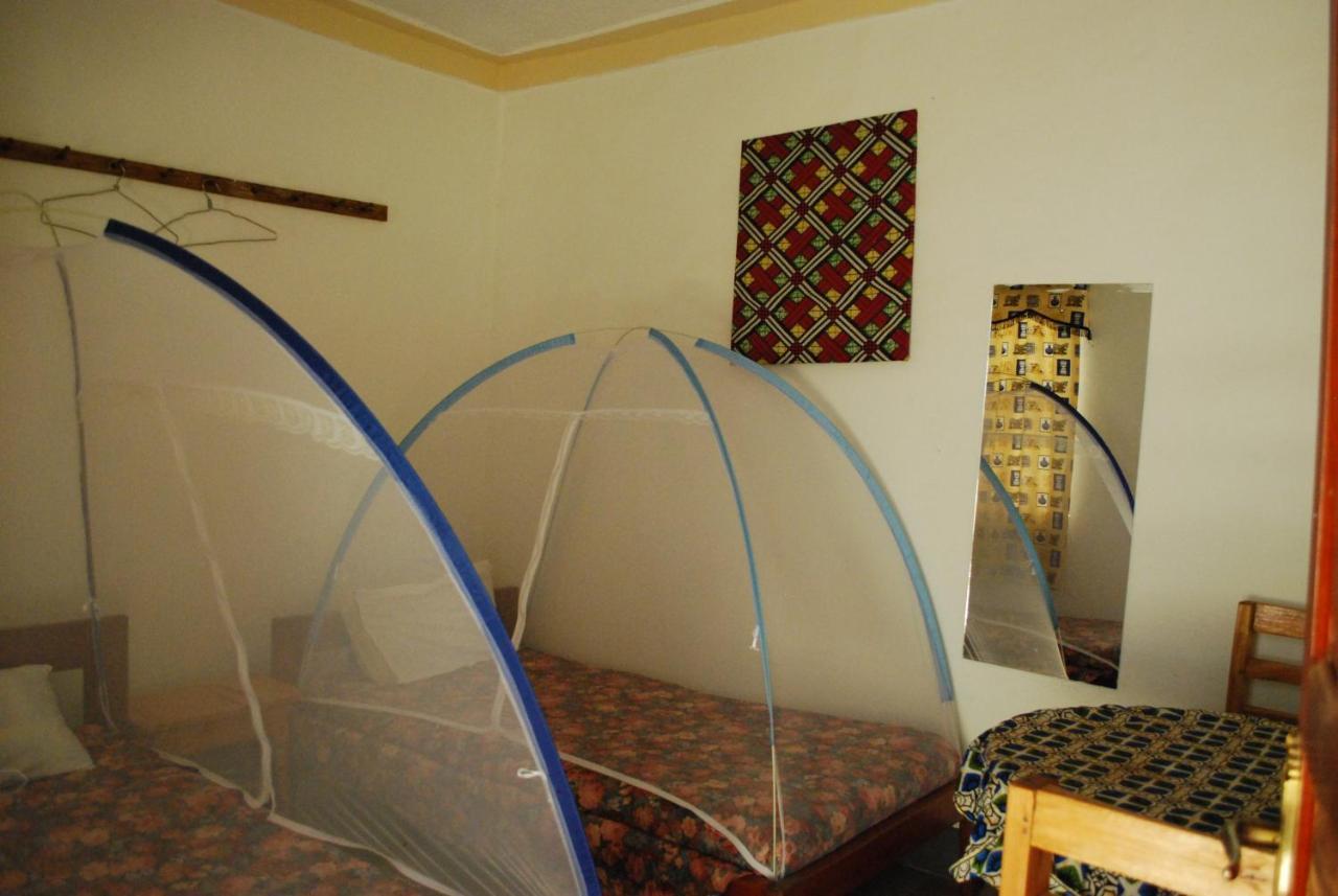 Crater Bay Cottages Kabale Exterior photo