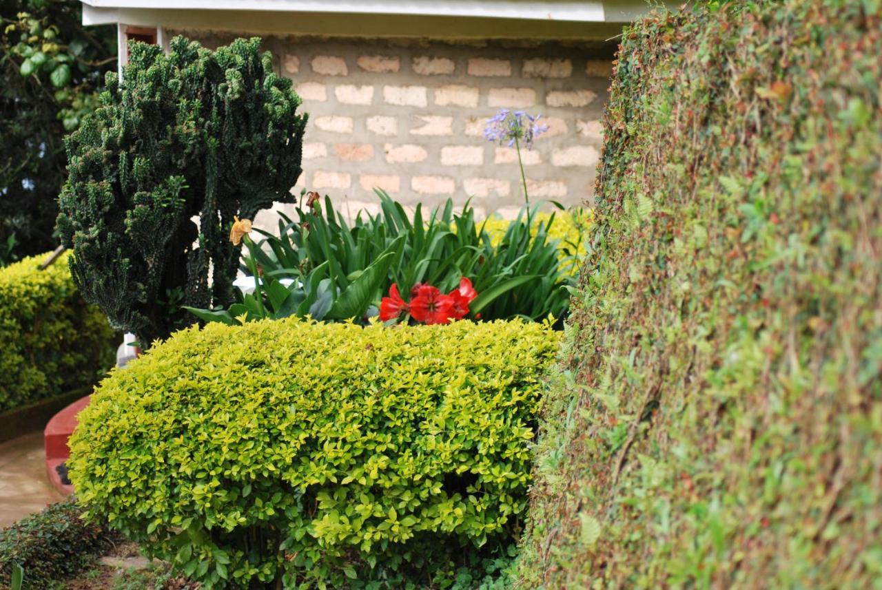 Crater Bay Cottages Kabale Exterior photo